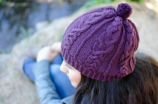 Curvilinear Hat