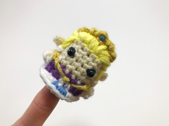 Princess Zelda Finger Puppet