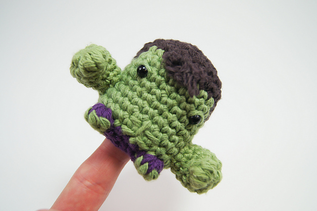 Hulk Amigurumi Finger Puppet