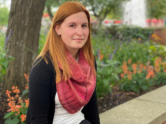 Twistabella cowl