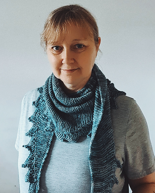 Do Not Disturb shawl