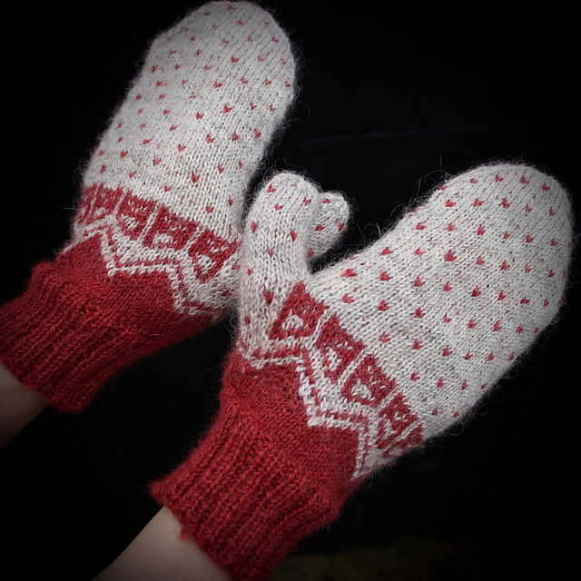 Tiny Owl Mittens