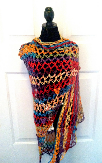 Magic Mouse LoveKnot Shawl