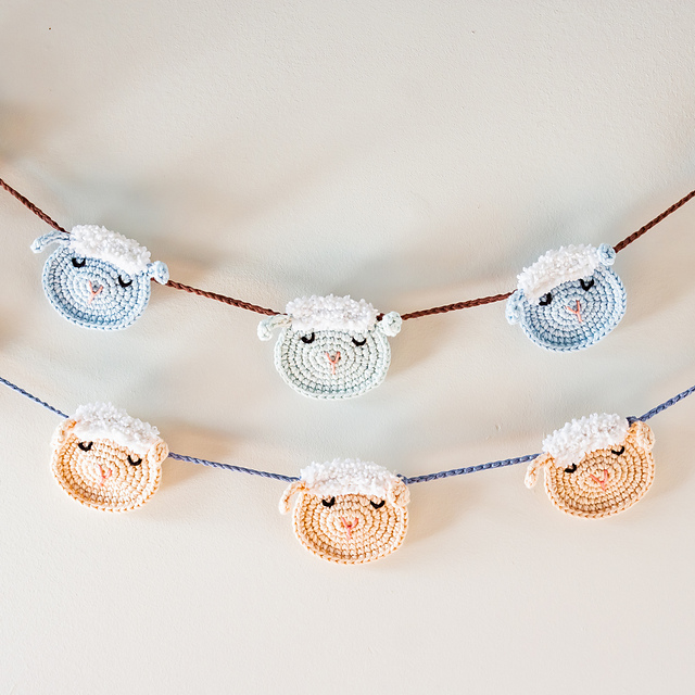 Sleepy Sheep Bunting