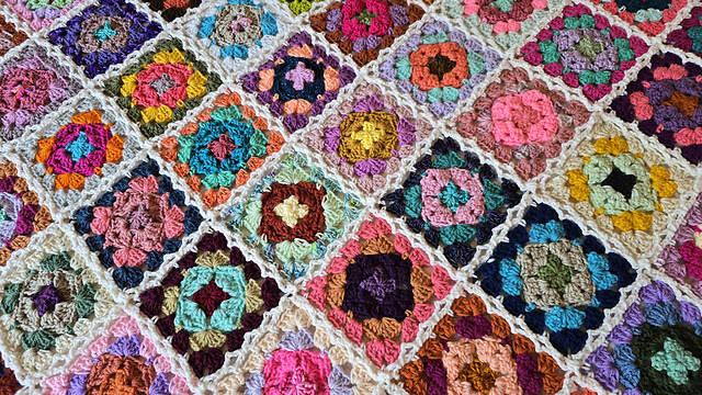 Diamond Twist Blanket