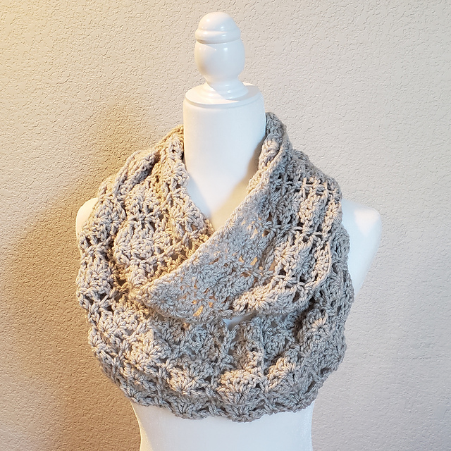 Glamorous Lace  Cowl