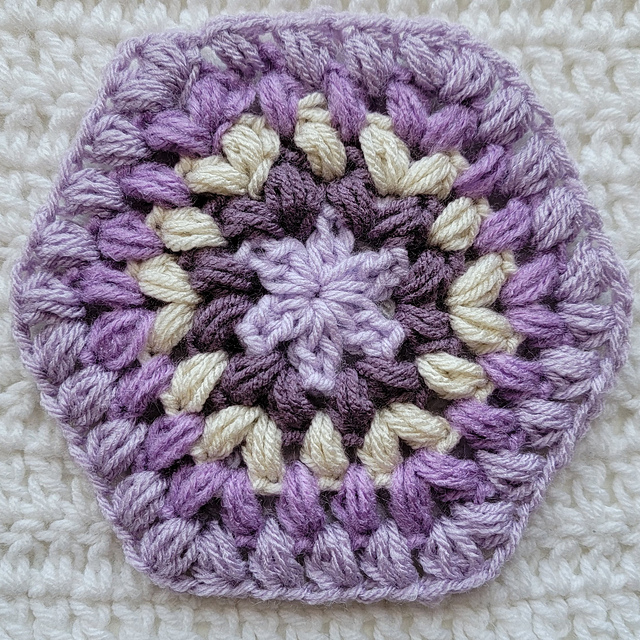 Puffy Hexagon Motif