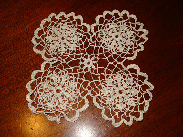 Summer Snowflake Tablecloth #7530
