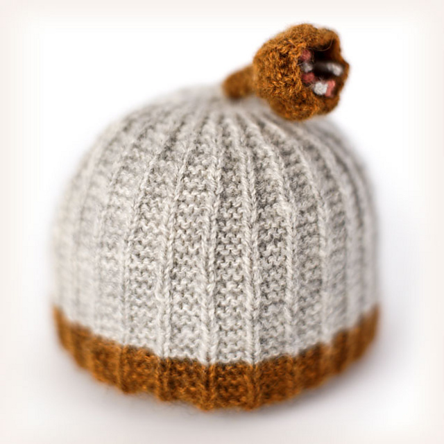 Flower Toggle Hat in the Round