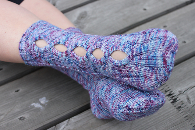 Open Cable Socks
