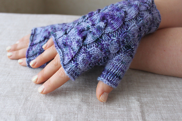 Braided Cable Gloves