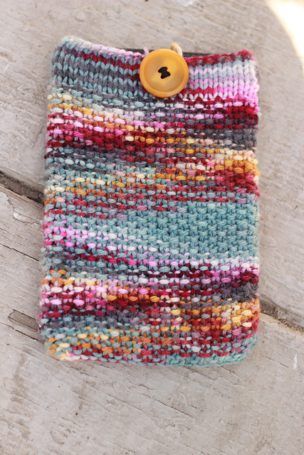 Simple Seed Stitch Kindle Case