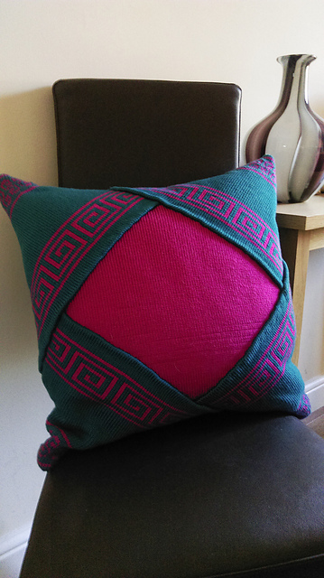 Jada Cushion /  Pillow