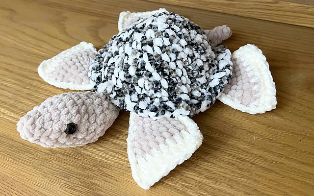 Chenille Sea Turtle