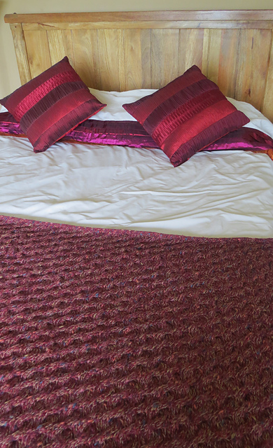 Simple Cabled Throw