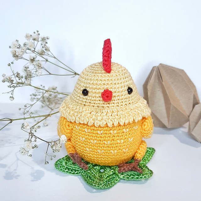 Chubby Easter chick
