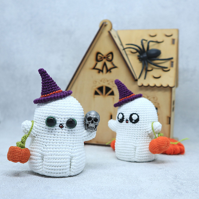 Ghost with hat and pumpkin