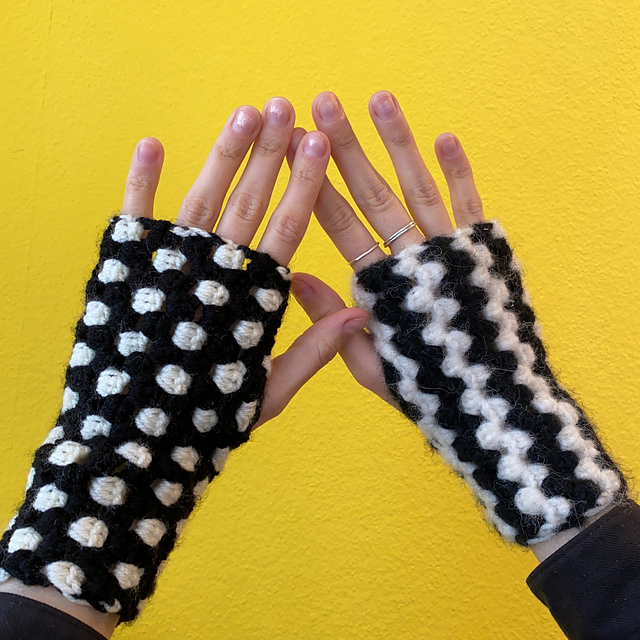 Lola handwarmer