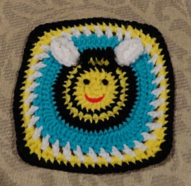 Bumble Bee Granny Square