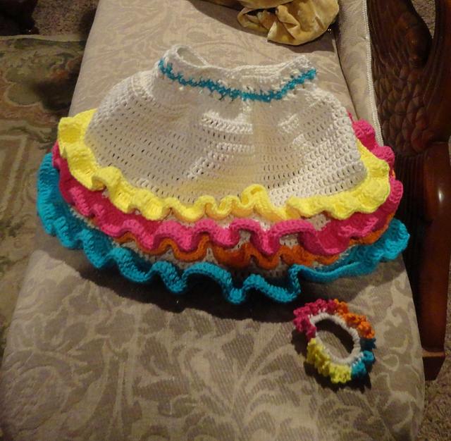 Fiesta Ruffled Girl's Skirt & Hair Bow