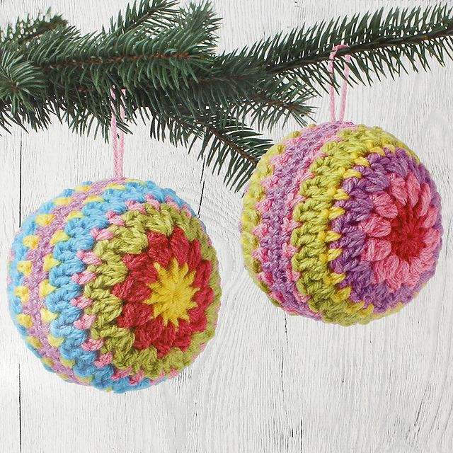 Merry and Bright Baubles