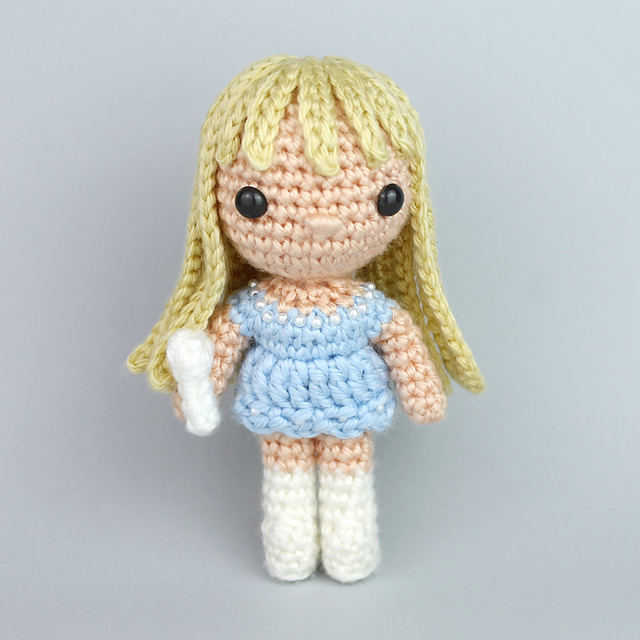 sabrina carpenter crochet dress Sabrina Carpenter pattern by Kati Galusz