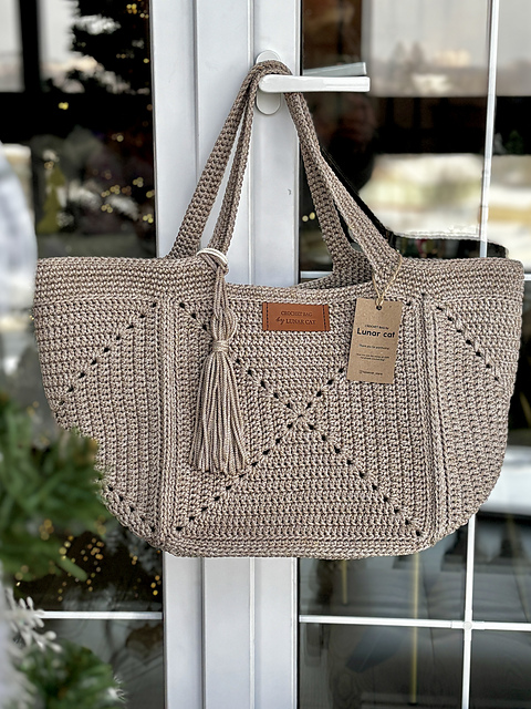 Granny Five Tote