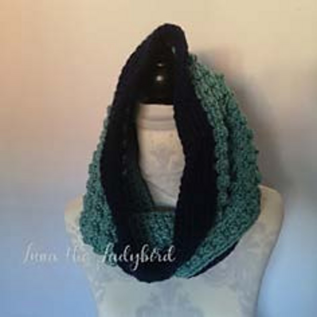 Star Drops Cowl/Snood