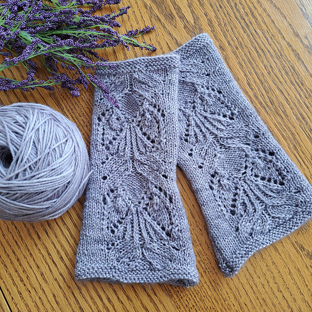 Galatea Fingerless Mitts