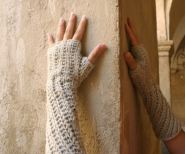 Lichen mittens