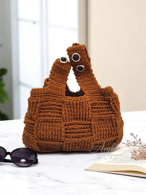 Basketweave Knot Bag