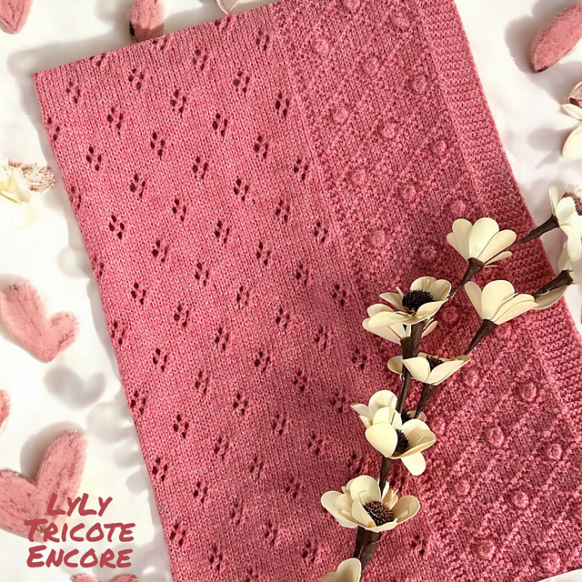 Couverture pour bébé *Alina* au tricot