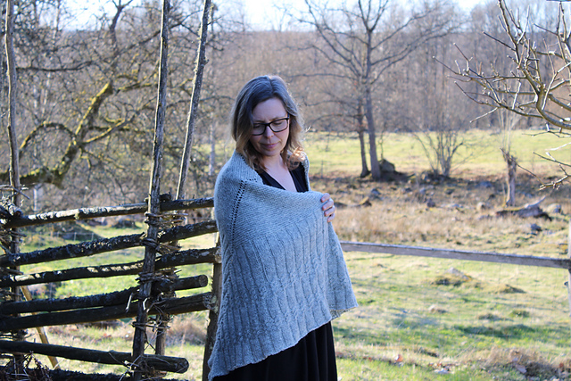 Sporrakulla Shawl