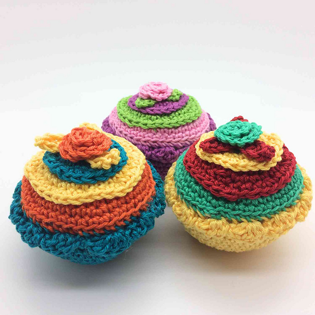 Colourful Crochet Cupcakes