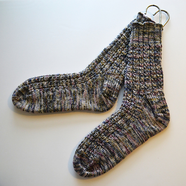 Tiny Eyelet Rib Socks