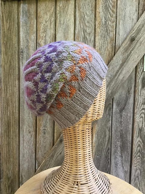 Topsy Turvy: A Top-down Pinwheel Beanie