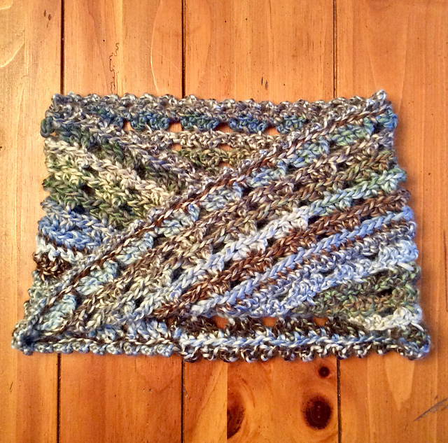 Moebius Fern Cowl
