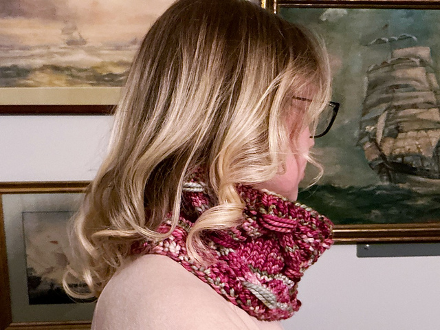 Cymbidium Cowl