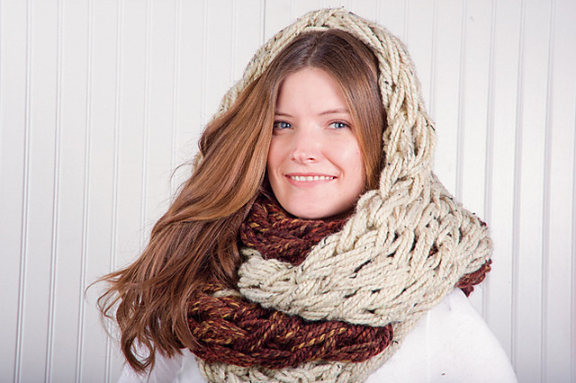 Duet Arm Knit Cowl