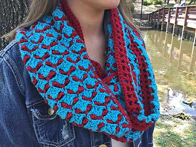 Filigree Cowl