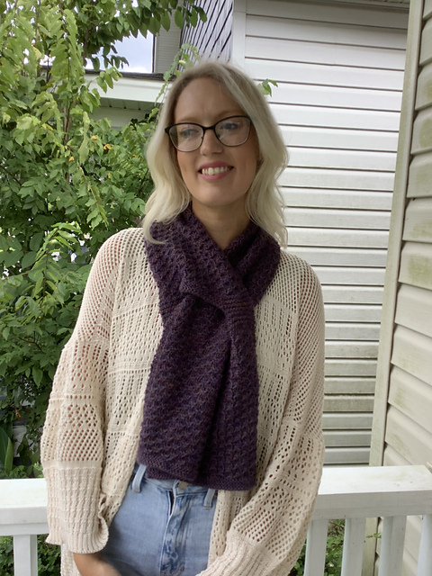 Bellis Cancellos Keyhole Scarf