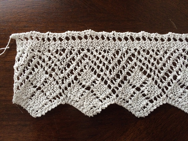 Knitted Diamond Edging (Four Diamonds) No. 22