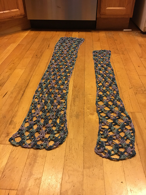 Hourglass Scarf