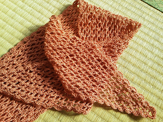 Flower Motif Stole 花モチーフつきストール