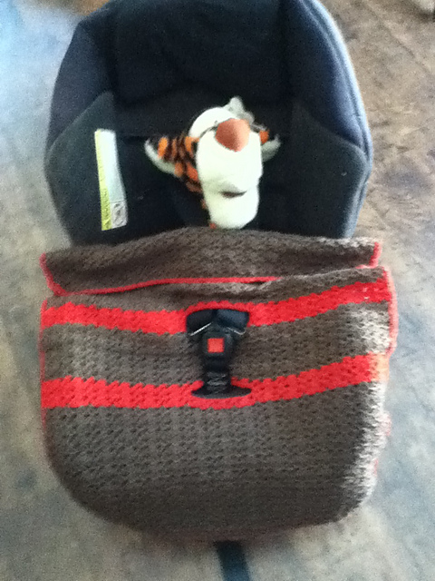 Dreamy Eyelets Knitted Infant Seat Cover