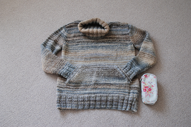 # 09 Pullover mit Kängurutasche