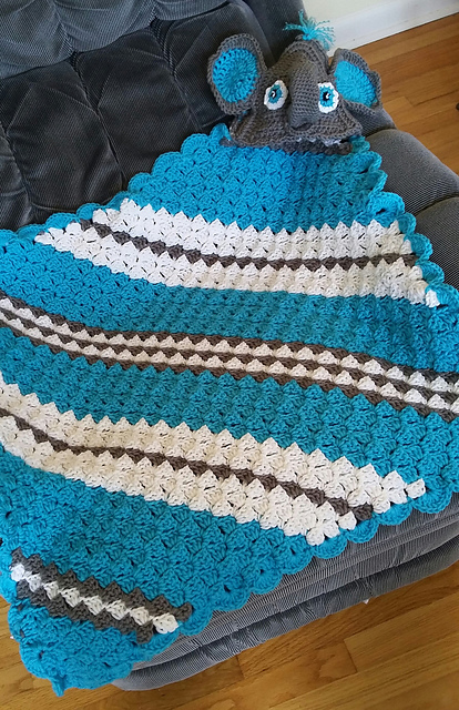 Hoodie Elephant Blanket