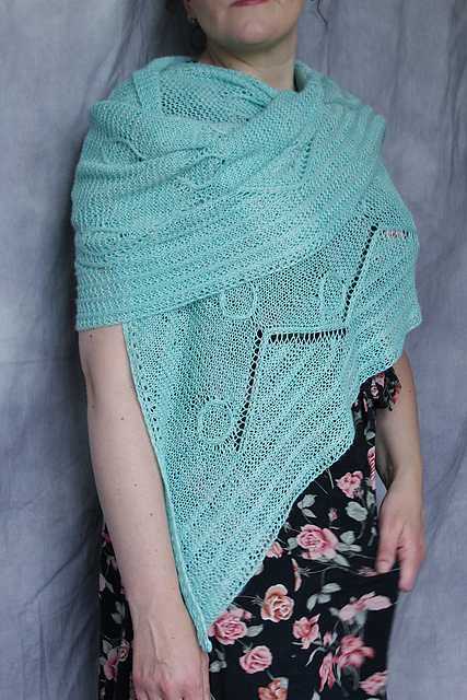 Bombshell Shawl