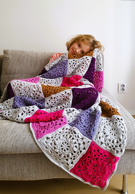 Holi Granny square Blanket