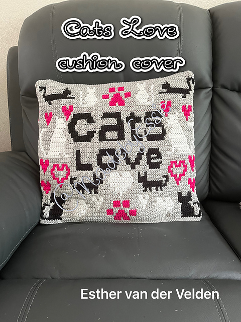 Cats Love cushion cover